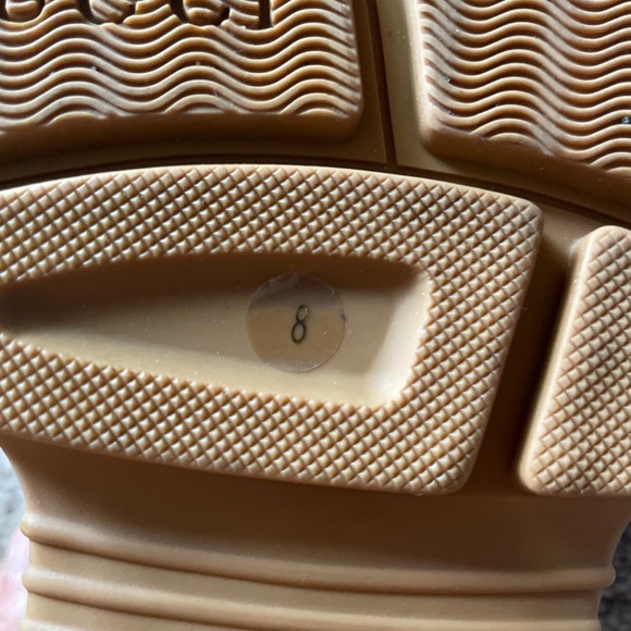 Authentic Gucci Flashtrek Shoes - Picture 12 of 12